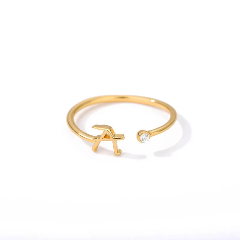 Anel minimalista com inicial banhado em ouro 18k impermeável