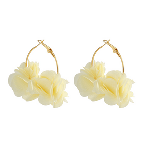 Brincos de Argola Florais Off White