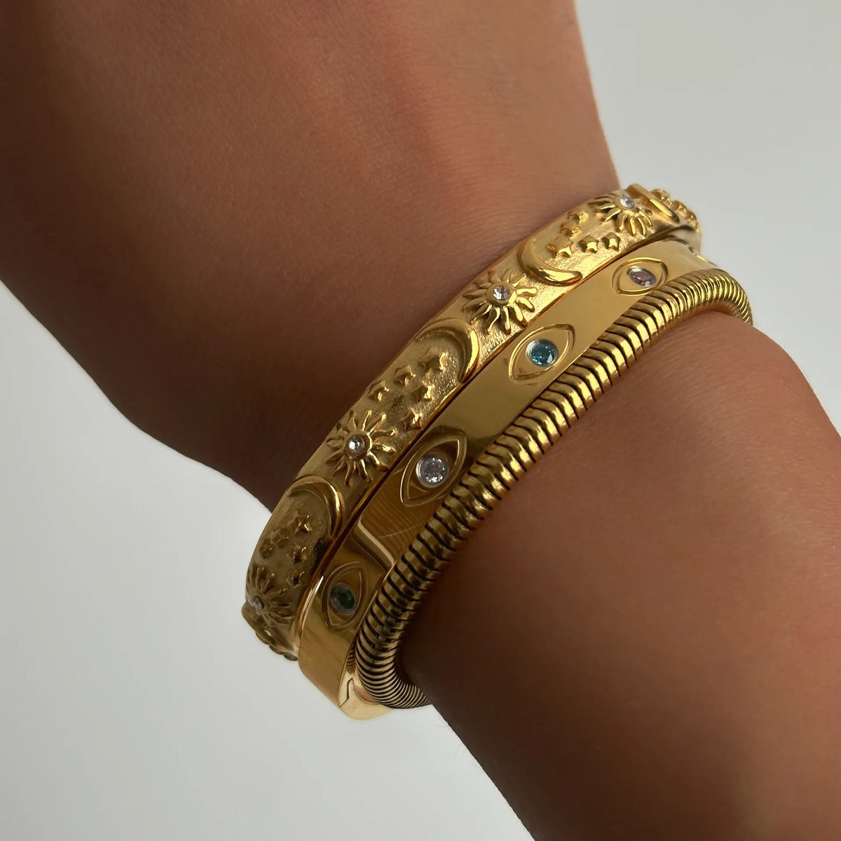 Pulseiras Celestial Harmonia | Banahdo em Ouro 18k