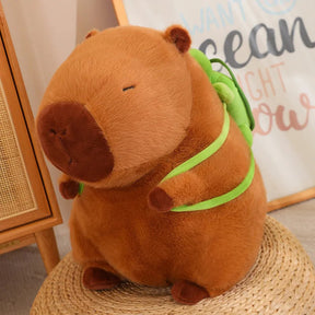 Pelúcia Capivara Fofa com Mochila de Tartaruga